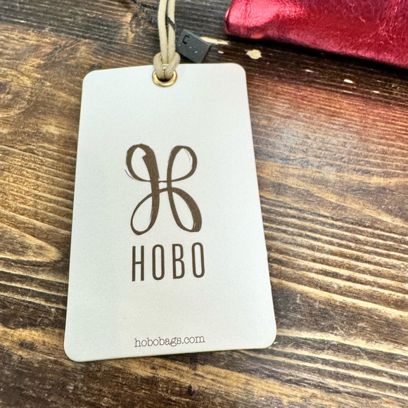 NWT HOBO Strawberry Pink Metallic Wallet w/Gold kiss lock - Picture 8 of 9